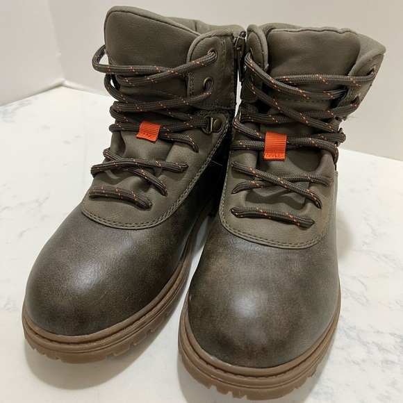 Kenneth Cole Urban Brown and Orange Boots - Picture 8 of 14